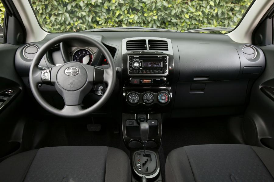  Scion xD 2007 года  (фото 54 из 113)